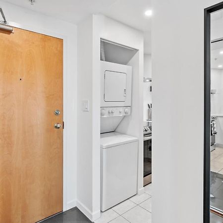 Downtown Luxury 1Br Coal Harbour Apartment Vancouver Ngoại thất bức ảnh