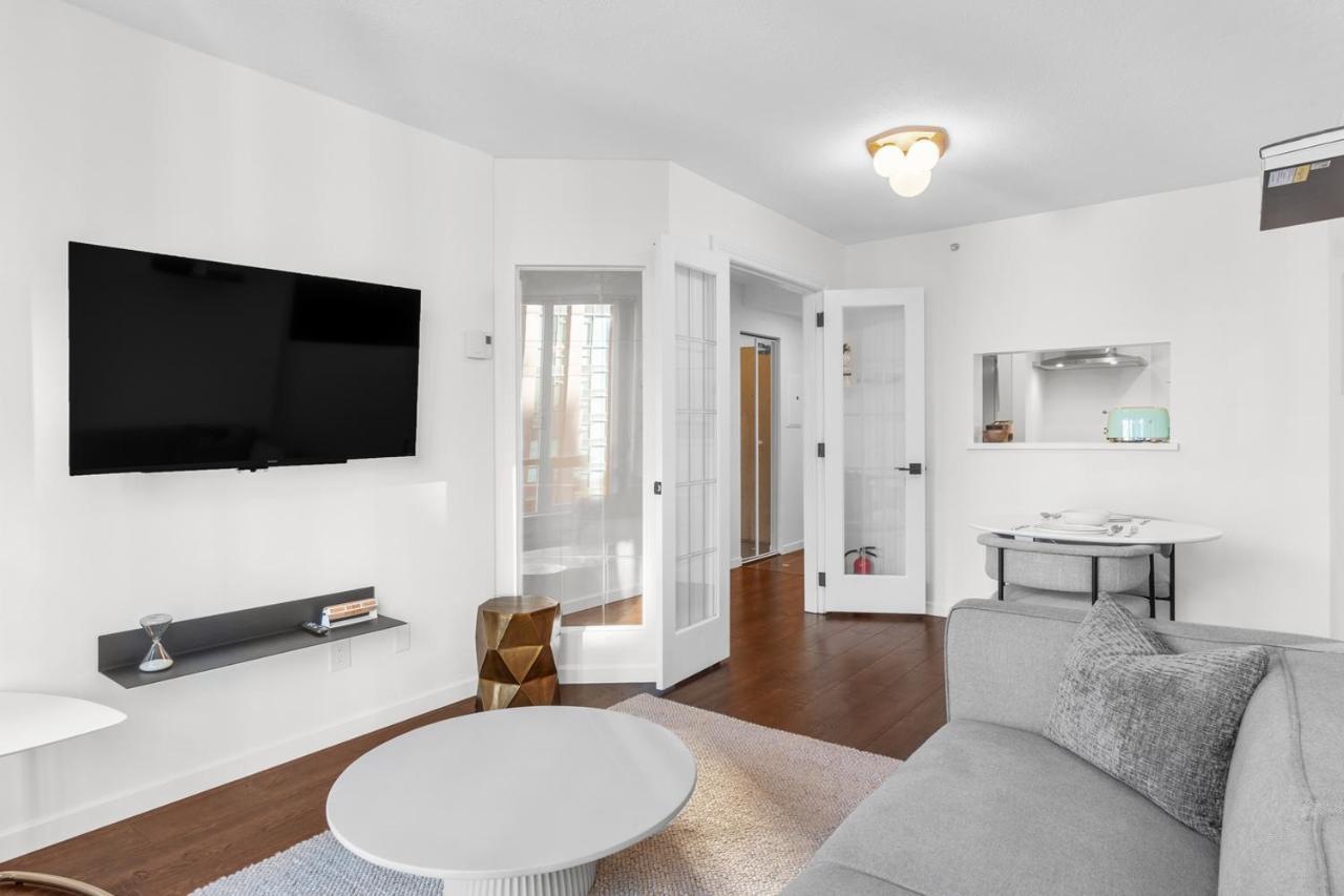Downtown Luxury 1Br Coal Harbour Apartment Vancouver Ngoại thất bức ảnh